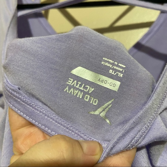 Old navy• active cross back long sleeve lavender top - Picture 3 of 4